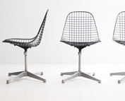  SET OF FOUR WIRE CHAIRS