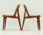 A PAIR OF ELLA CHAIRS BY ARNE VODDER