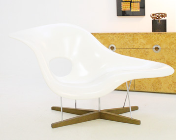 LA CHAISE LOUNGE CHAIR