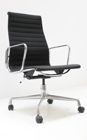 EAMES ALUMINIUM GROUP CHAIR EA119