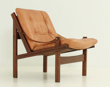 HUNTER EASY CHAIR BY TORBJØRN AFDAL