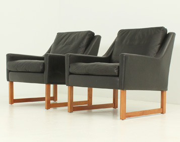 PAIR OF LEATHER ARMCHAIRS BY RUDOLF BERND GLATZEL FOR KILL INTERNATIONAL