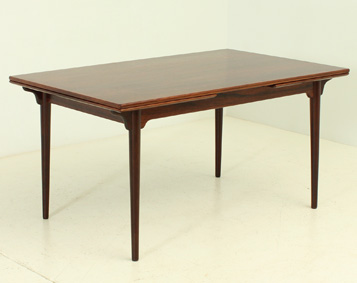 ROSEWOOD DINING TABLE BY GUNNI OMANN FOR OMANN JUN