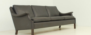 AAGE CHRISTIANSEN THREE-SEATER SOFA IN DARK BROWN LEATHER