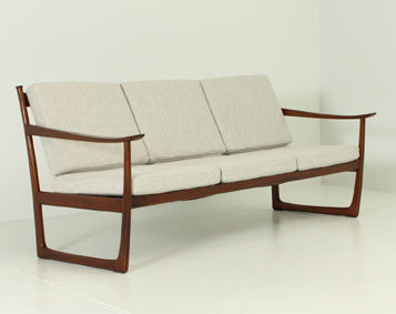 SOFA MODEL FD 130/3 BY PETER HVIDT & ORLA MØLGAARD-NIELSEN, 1960