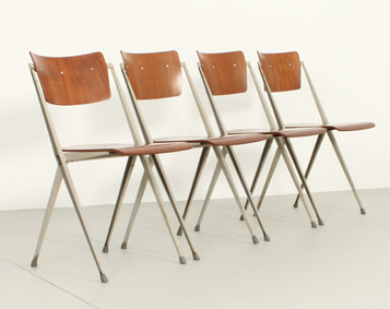SET OF FOUR PYRAMIDE CHAIRS BY WIM RIETVELD FOR DE CIRKEL