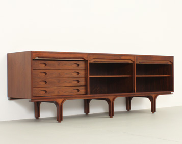 LARGE WALNUT SIDEBOARD BY GIANFRANCO FRATTINI FOR BERNINI