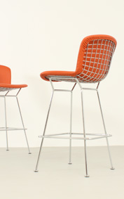 PAIR OF BAR STOOLS BY HARRY BERTOIA FOR KNOLL