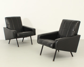 PAIR OF STYLISH ARMCHAIRS BY MEUROP, BELGIUM