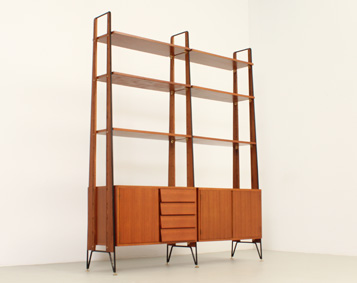 STANDING SHELVES ATTRIBUTED TO ISA BERGAMO, ITALY, 1950's