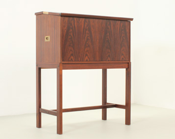 STYLISH BAR CABINET BY DYRLUND, DENMARK, 1960's