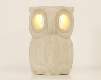 LARGE LIMESTONE OWL TABLE LAMP BY ALBERT TORMOS, FRANCE, 1960's