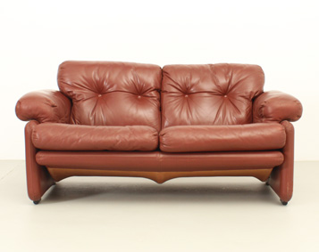 CORONADO TWO-SEATER SOFA BY TOBIA SCARPA IN COGNAC LEATHER, 1969