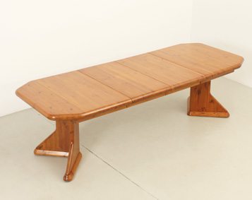 LARGE DANISH EXTENDABLE DINING TABLE IN SOLID PINE WOOD, 1970's